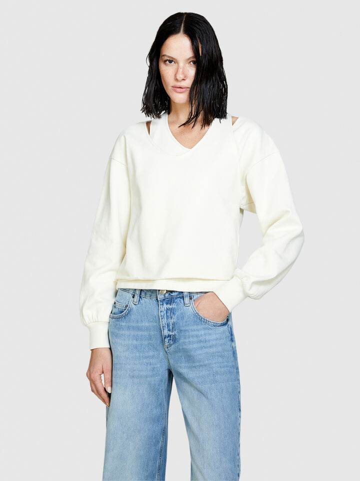 Off-the-shoulder sweatshirt - Pullover Sweatshirts - Creamy White | Sisley image number 4
